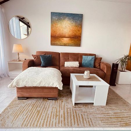 Seafront Apartment Terrace, Lounger & Panoramic Ocean Views Mellieha Luaran gambar