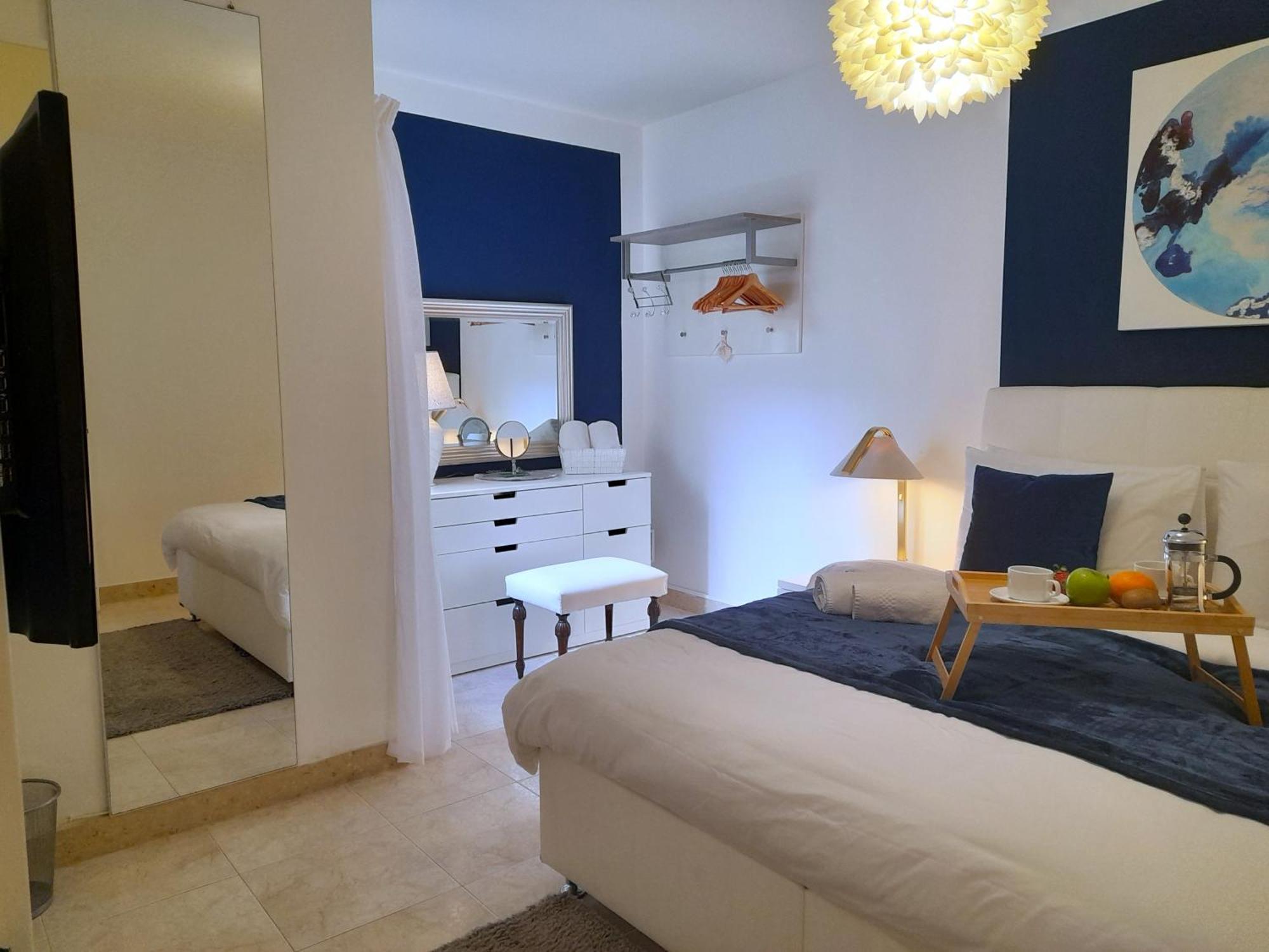 Seafront Apartment Terrace, Lounger & Panoramic Ocean Views Mellieha Luaran gambar