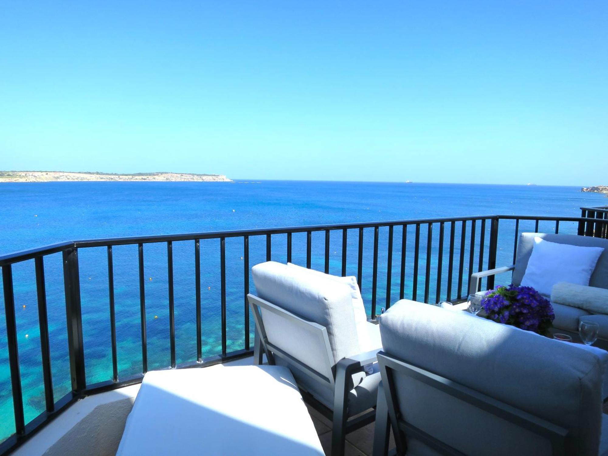 Seafront Apartment Terrace, Lounger & Panoramic Ocean Views Mellieha Luaran gambar