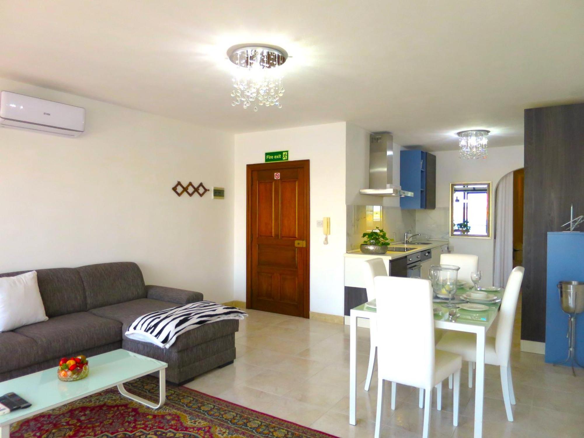 Seafront Apartment Terrace, Lounger & Panoramic Ocean Views Mellieha Luaran gambar