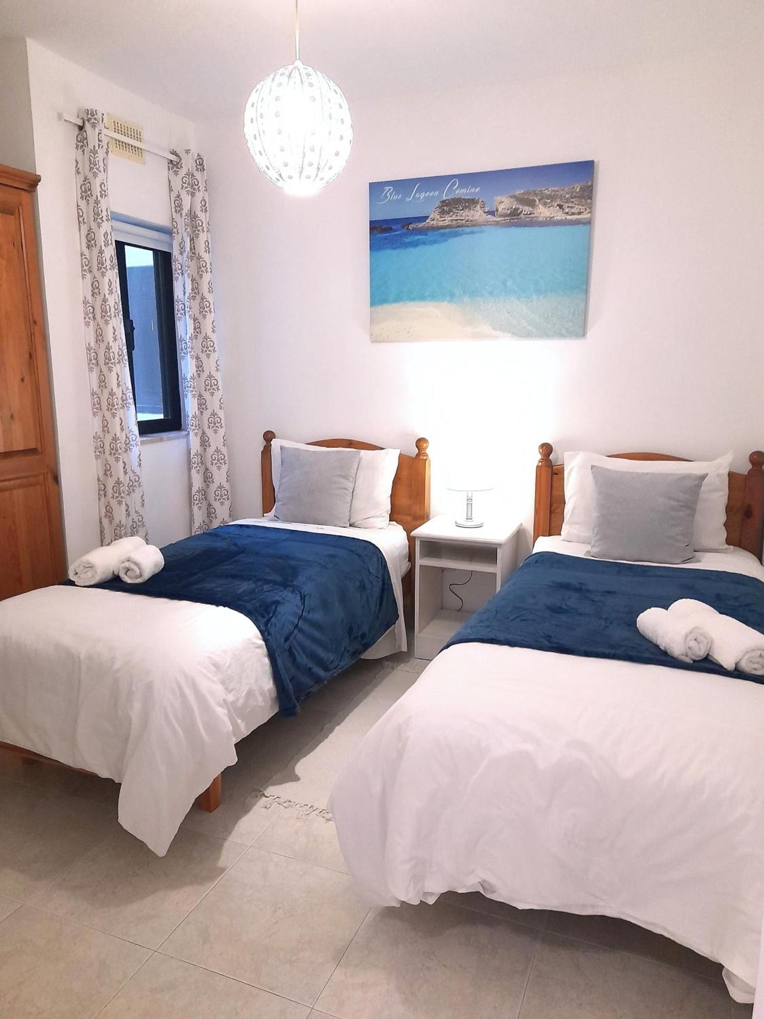 Seafront Apartment Terrace, Lounger & Panoramic Ocean Views Mellieha Luaran gambar