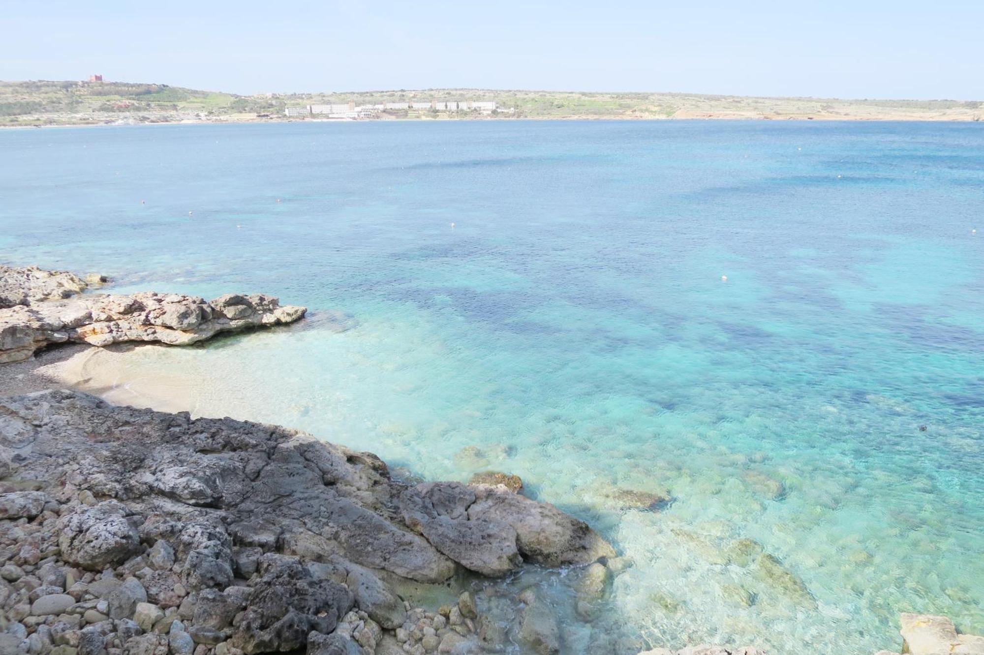 Seafront Apartment Terrace, Lounger & Panoramic Ocean Views Mellieha Bilik gambar