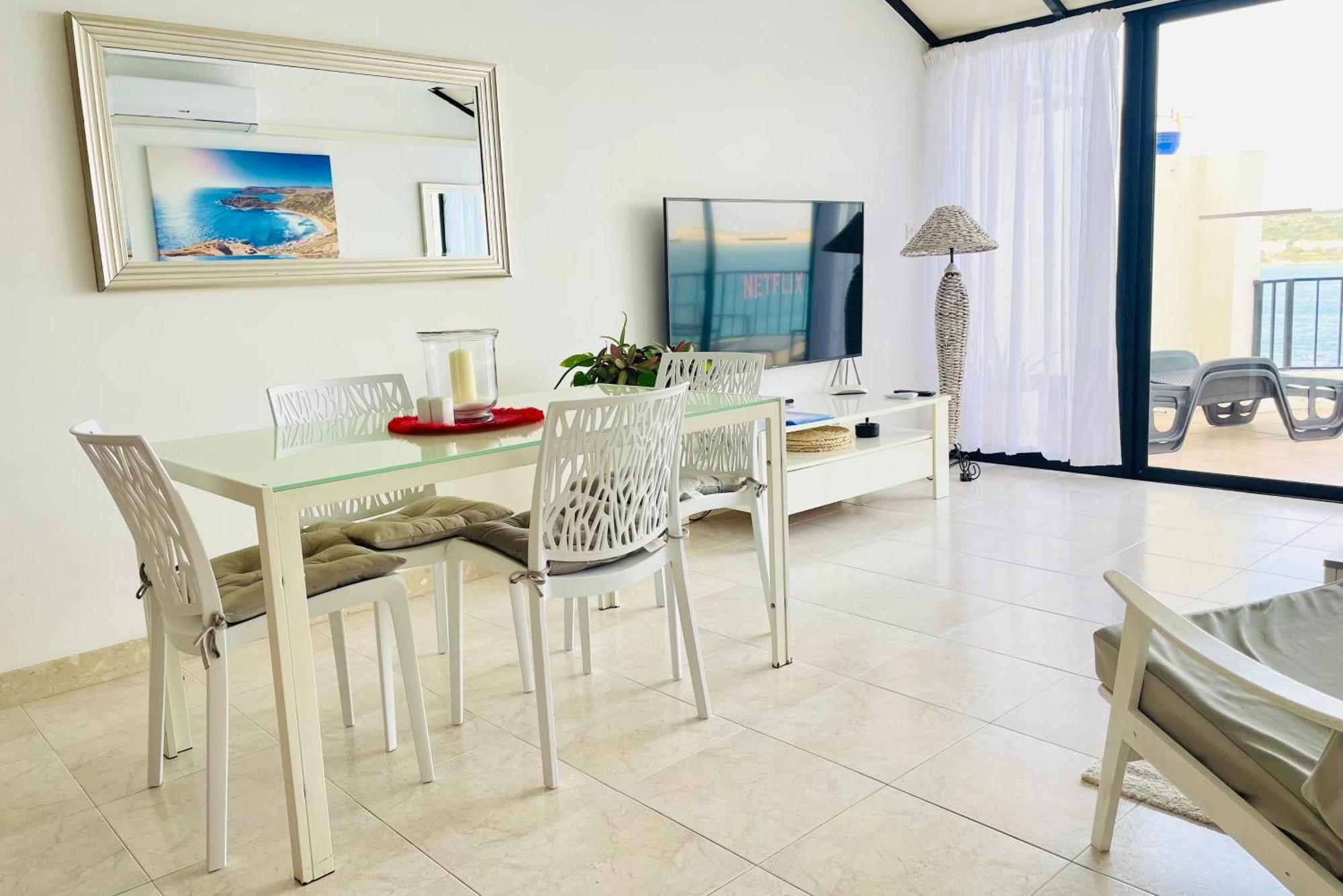 Seafront Apartment Terrace, Lounger & Panoramic Ocean Views Mellieha Luaran gambar